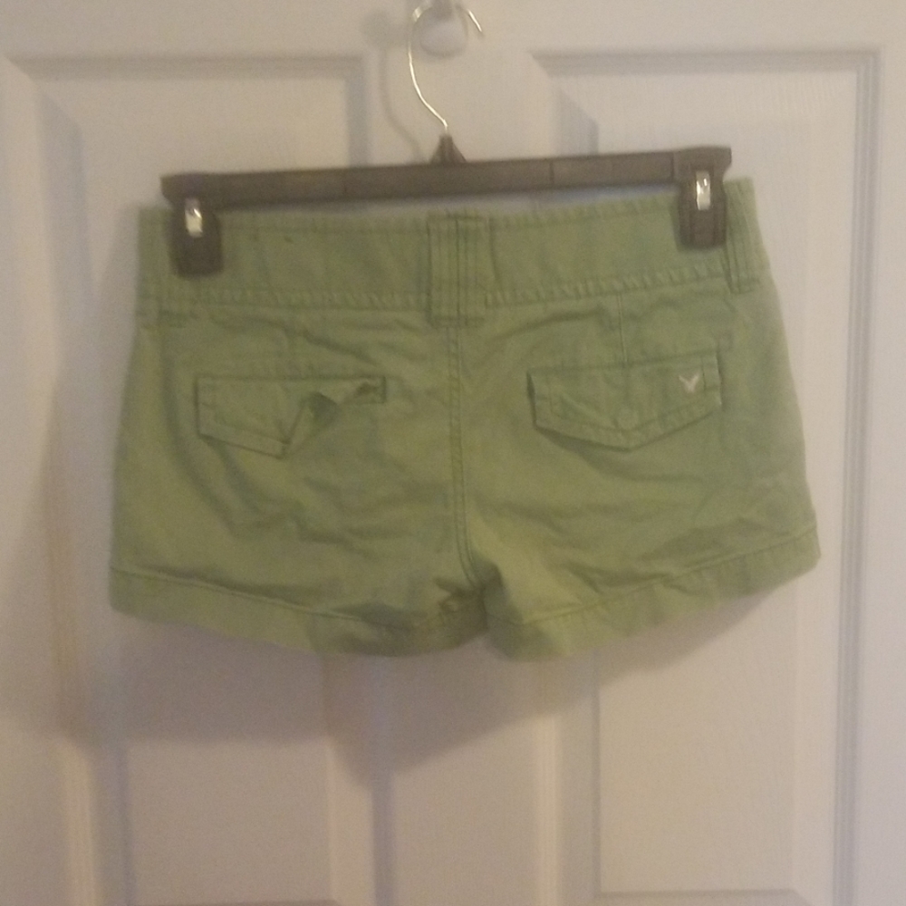 Shorts - Picture 3 of 3